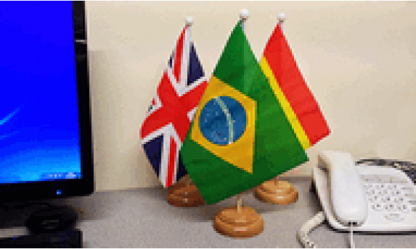 Mauritania New Small Flag with Wooden Stand